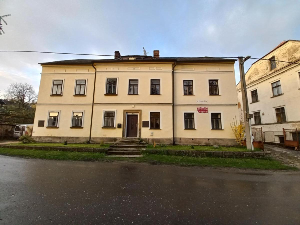 Penzionek U Frantiska Marenice Kültér fotó